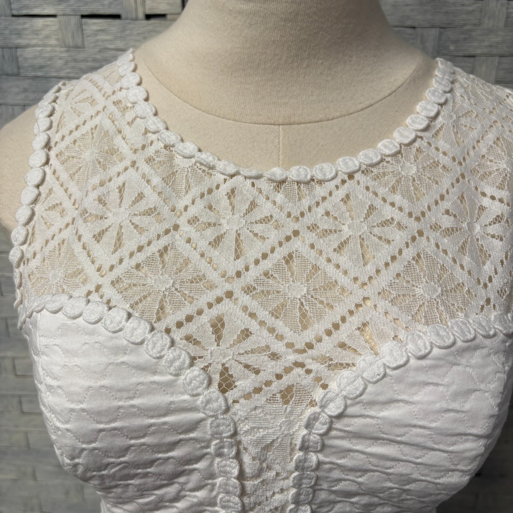 Lilly Pulitzer 2 Sheath White Textured Lace Sleeveless‎ Knee Length - Picture 5 of 8